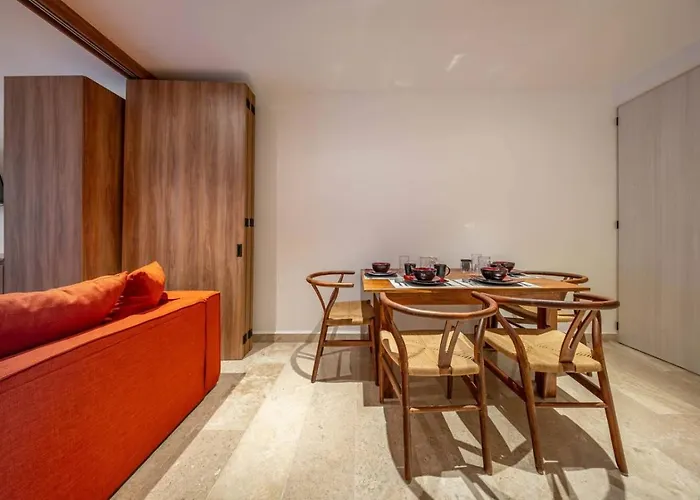 Holiday home Lux With Rooftop Pool Gym Private Balcony *