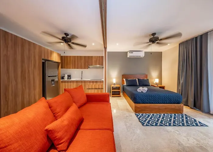Lux With Rooftop Pool Gym Private Balcony Holiday home